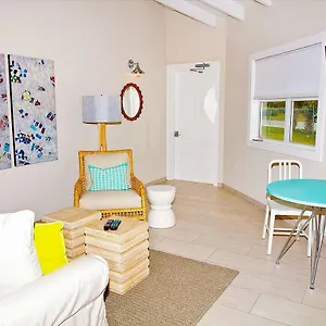 https://cape-eleuthera-resort-yacht-club.comcaribbean.com